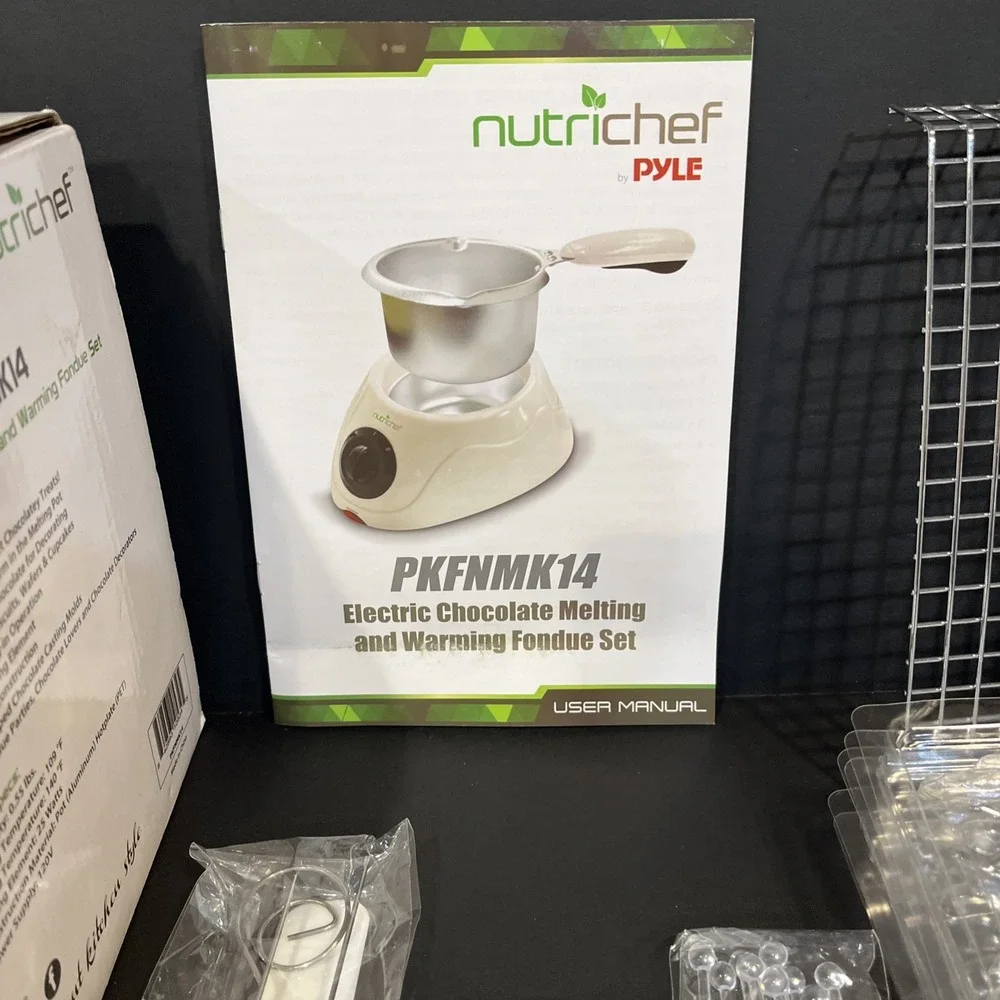 NutriChef Electric Chocolate Melting Warming Fondue Set White PKFNMK14